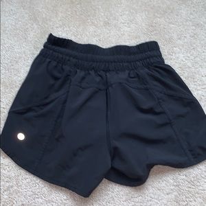 Black lululemon shorts (tracker short V 4’’)